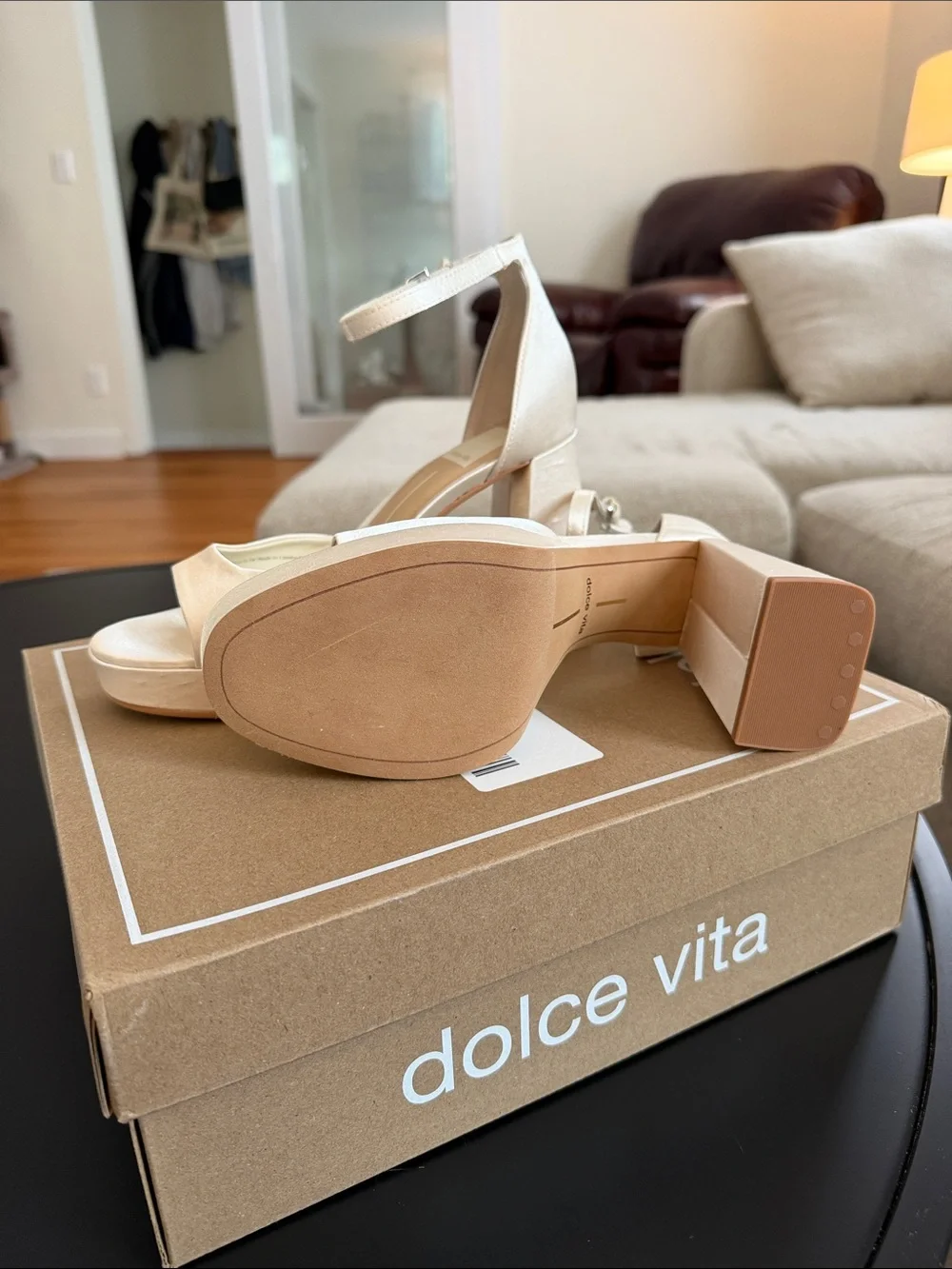 NWOT Dolce Vita White Satin Pandro Heel
